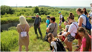 Młodzież szkolna na "Żywych lekcjach historii"